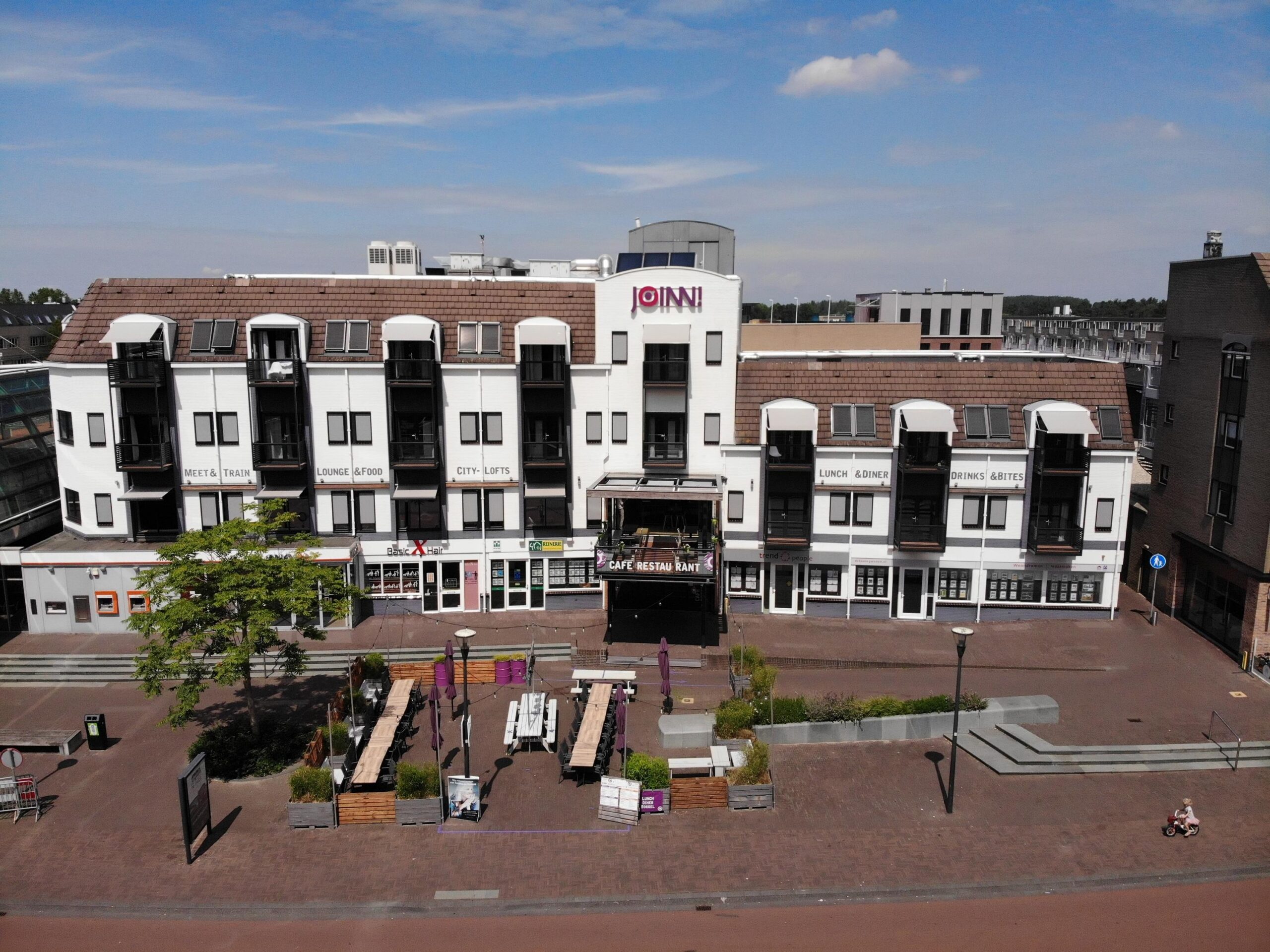 Houten – Onderdoor 5-301