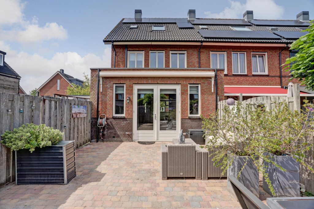Kerkmuur 1 – Foto