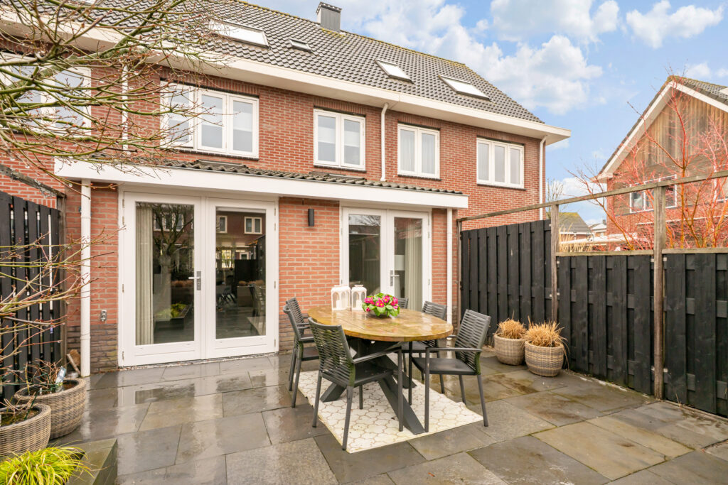 Lokaalspoor 24 – Foto 24